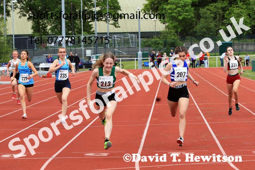 Women and Girls 300 metres, 2022 North Eastern Track and Field Champs., Middlesbrough. David T. Hewitson/Sports for All Pics